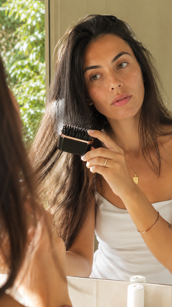 β¨ Frizz out. Sleek hair in. Salon-smooth results from home in minutes. πββοΈ